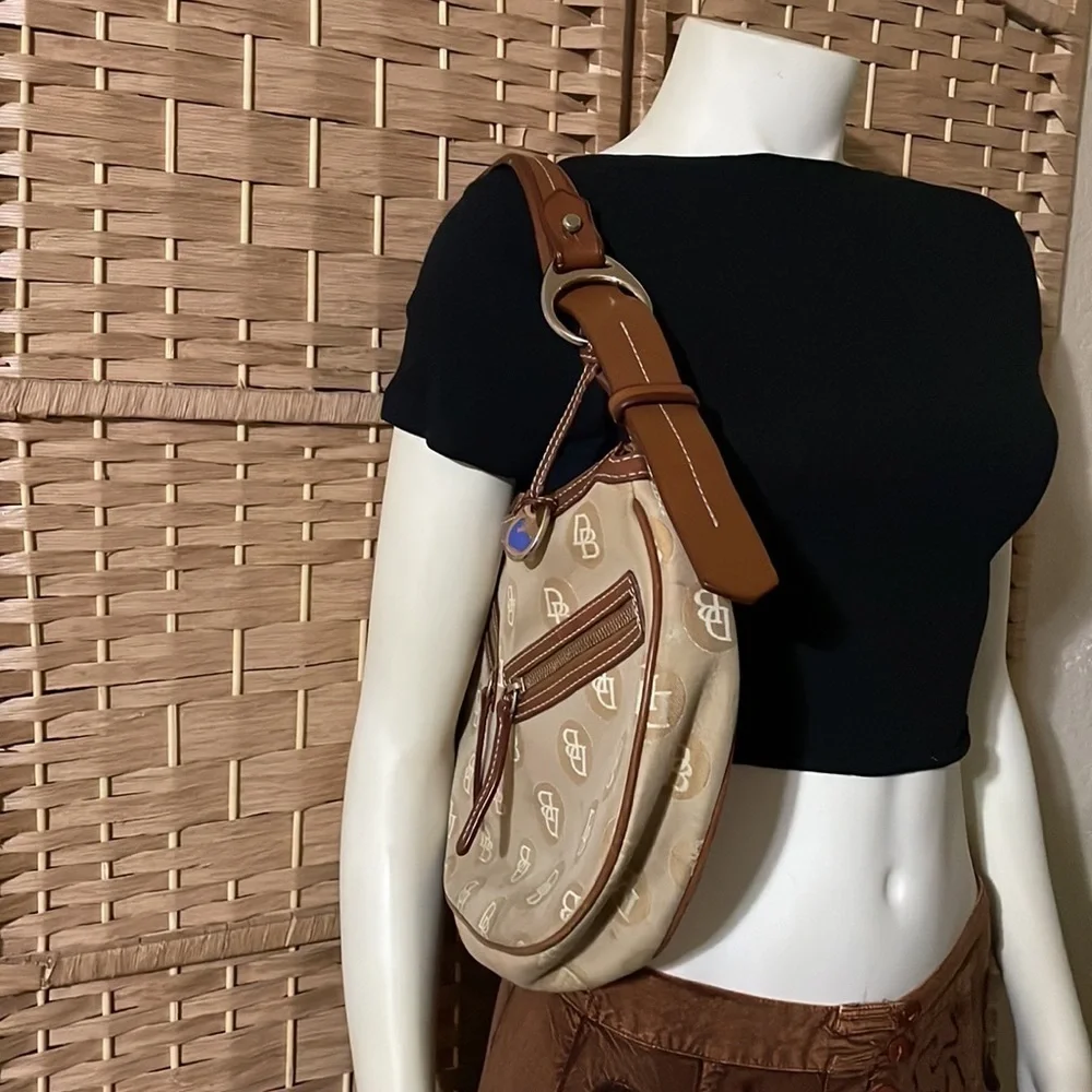 Dooney & Bourke Bag Signature Logo Hobo Shoulder Bag Dooney Shoulder Bag 🔥